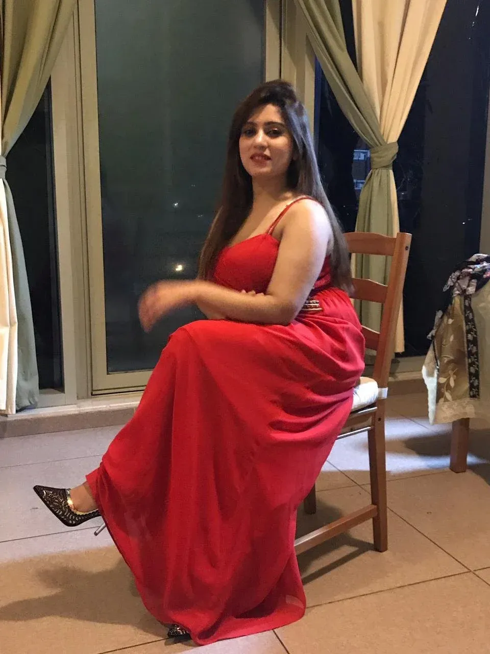 An model intimate service available with complete satisfaction in Kochi Gallery Photo