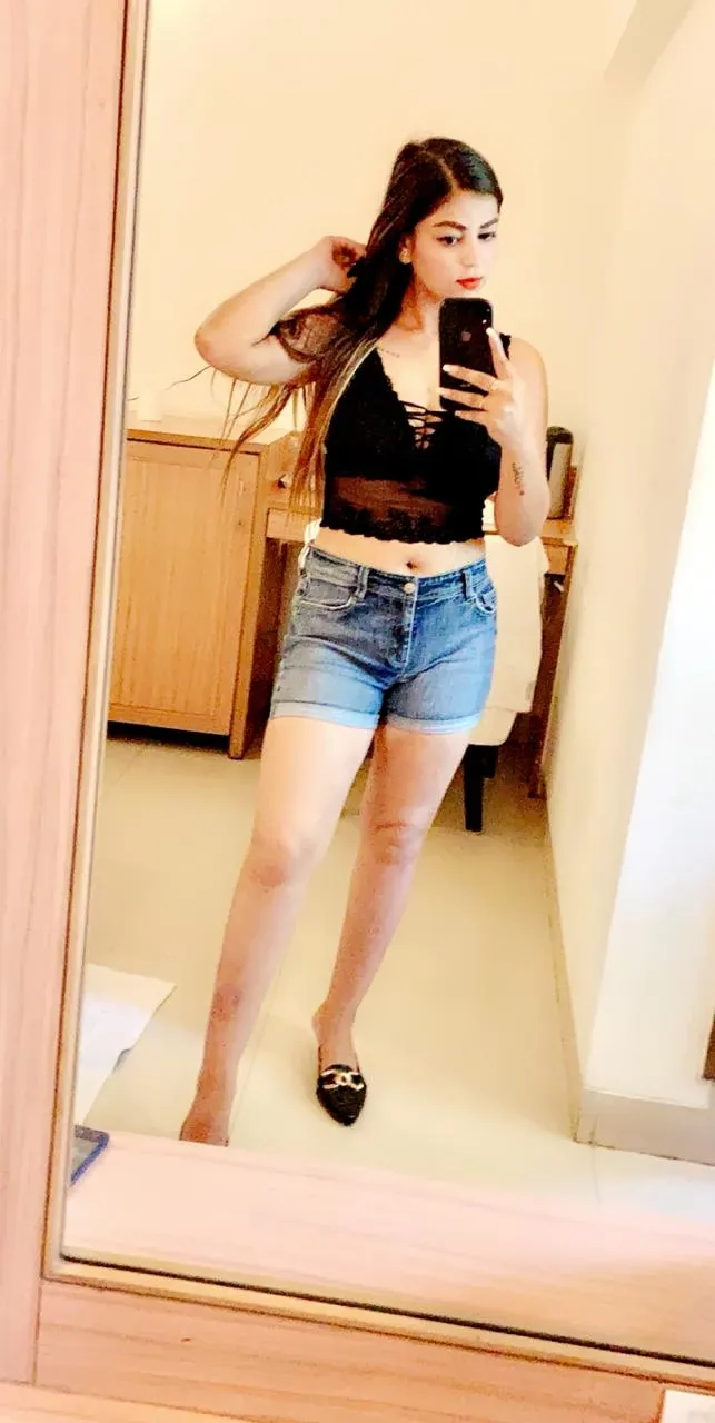 Come and fulfil all your wildest fantasies with a sexy royal escort girl in Sonbhadra Gallery Photo