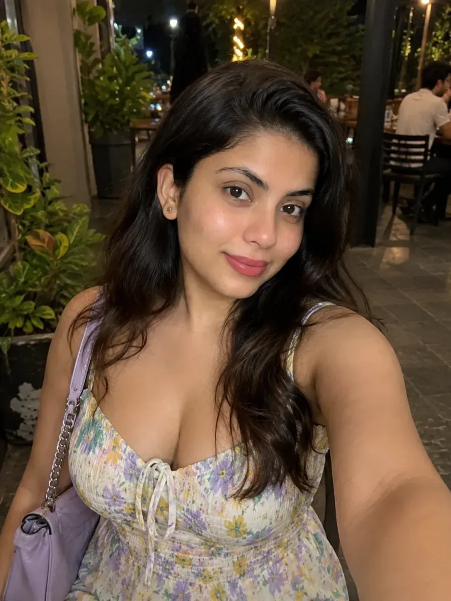 Top Rated Young Escort Girl Providing Best Dating Services at Cheapest Rate in Srinagar Gallery Photo