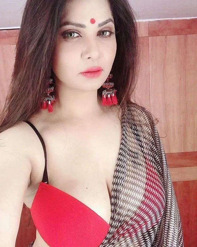 Are you looking for housewife call girl near you in Udhampur