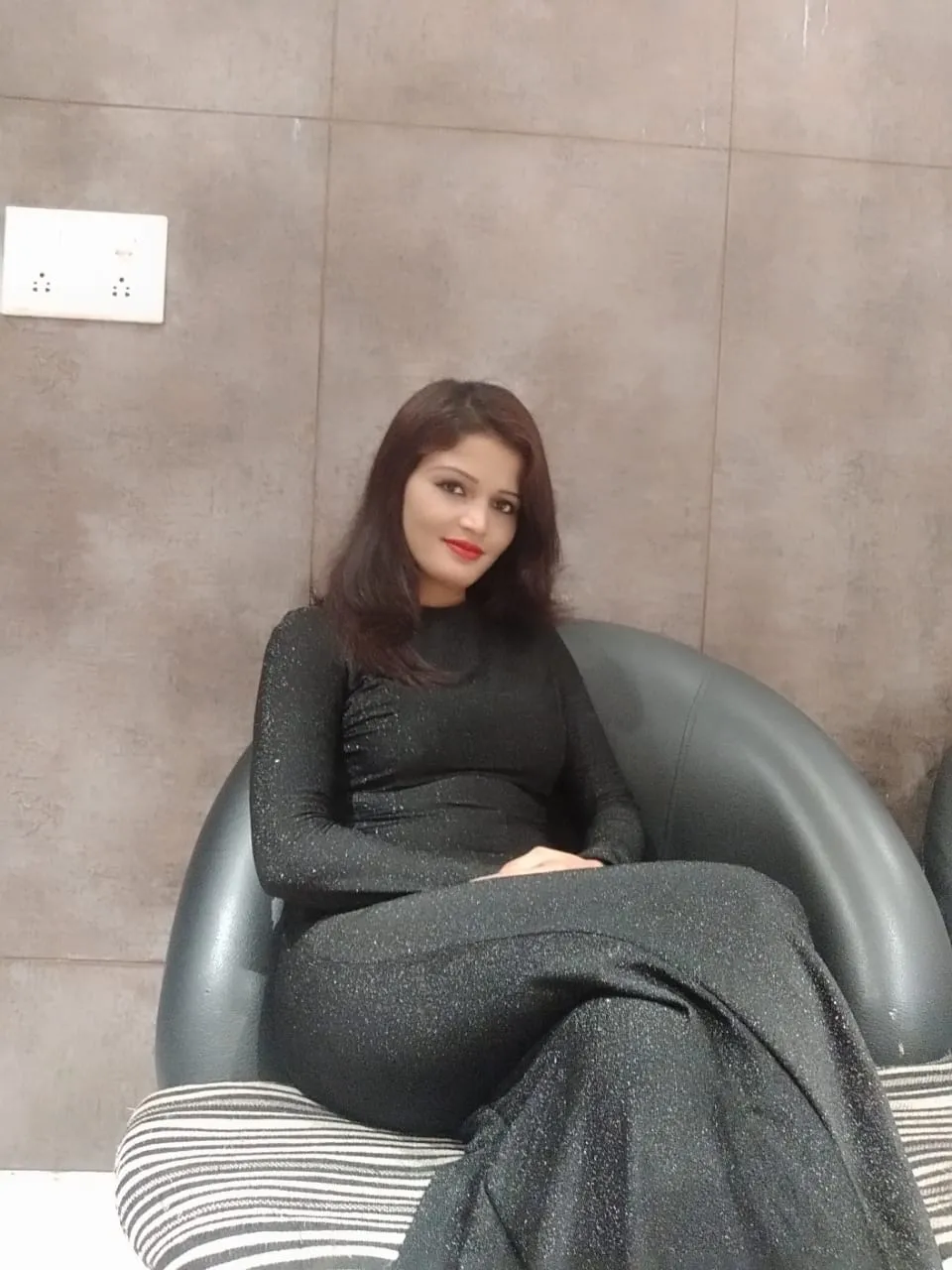 A hot sexy and energetic high profile call girl in Saharanpur for real sexual pleasure