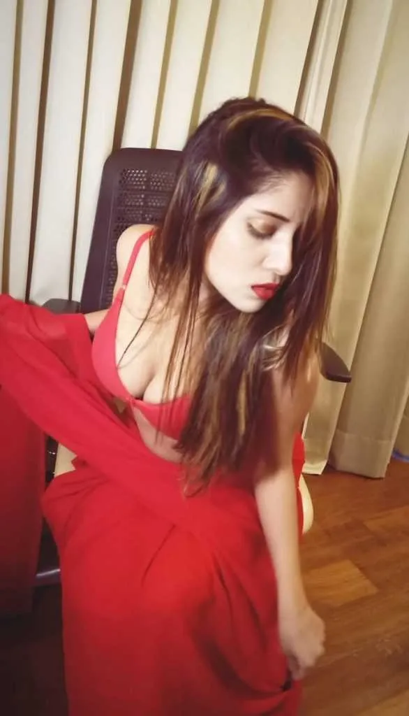 A hot and high profile escort available 24 hours in Varanasifor your sexual needs Gallery Photo