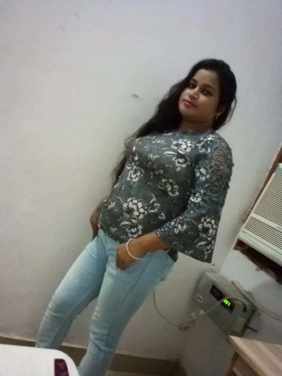 Book and get full body sensual massage services from massage call girl in Vrindavan