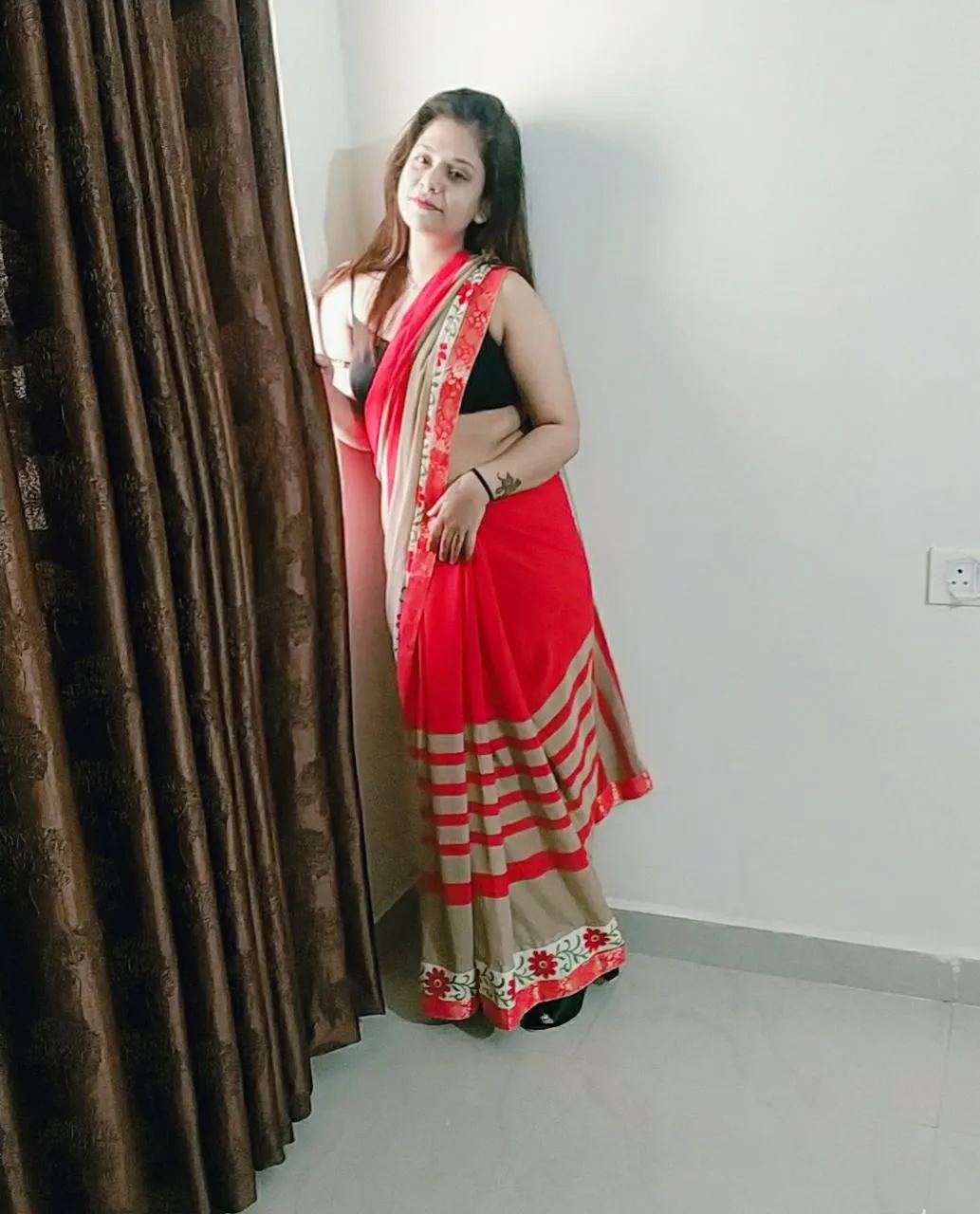 A super sensual housewife call girl who wants to warm your heart tonight