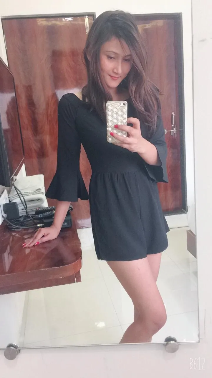 Dive into pure passion with sexy dating call girl in Ranchi Gallery Photo