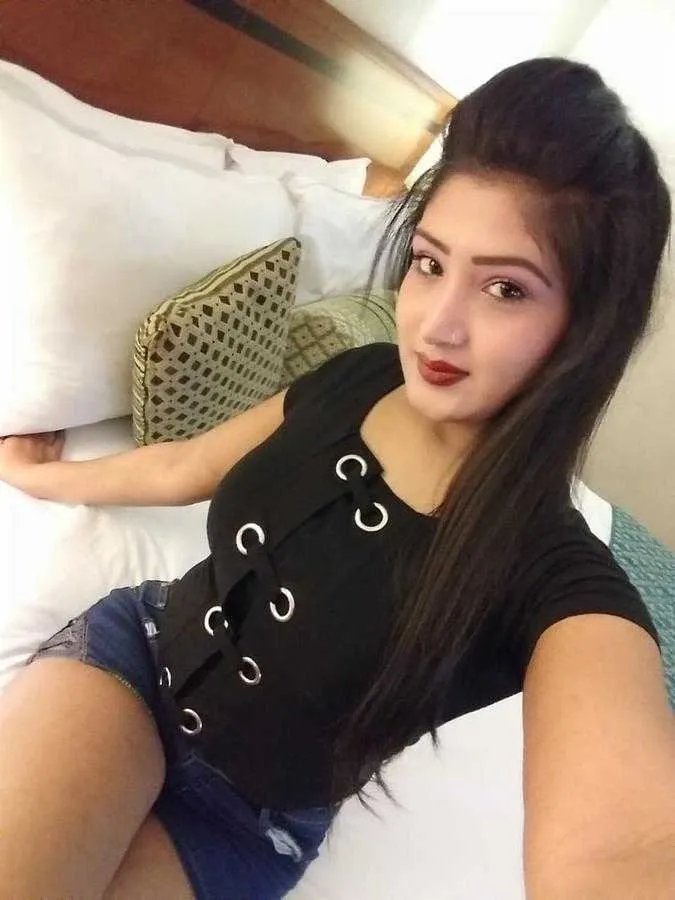 Dive into pure passion with sexy dating call girl in Ranchi Gallery Photo