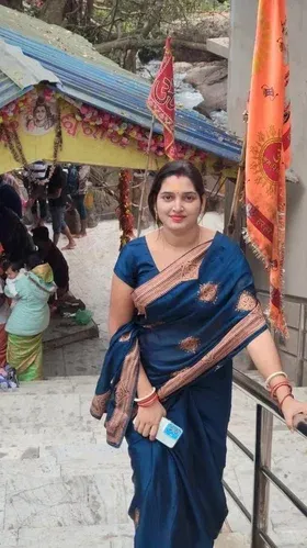 Curvy Bhabi Call Girl in Hardoi Available with Cash Payment Gallery Photo