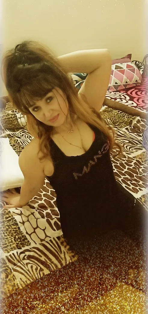 Experienced High Profile Call Girl in Kanpur For Bachelor Party Gallery Photo