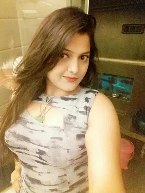 Luxury Companionship High Class Call Girl in Mandi The Red-Carpet Partner Gallery Photo