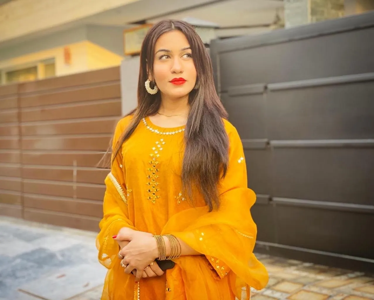 High-Class Escort Girl in Almora Guaranteed Unlimited Enjoyment Gallery Photo
