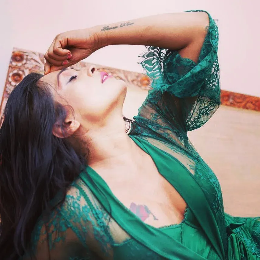 Gujarati Call Girl Providing Exotic Service in Mount Abu Near You Gallery Photo