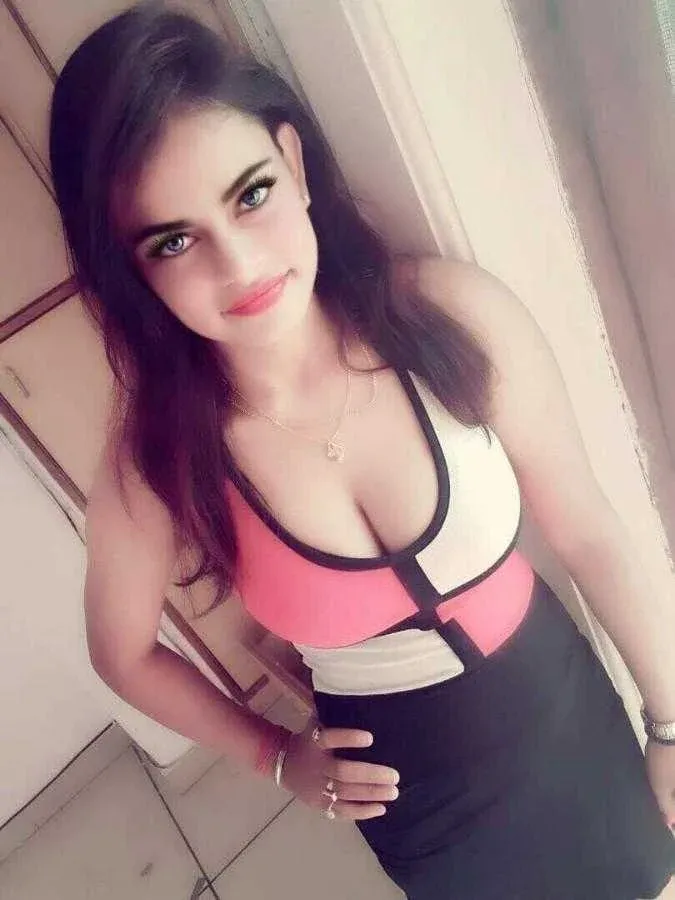 Seductive Call Girl in Palwal Looking For a Truly Unique Experience Gallery Photo
