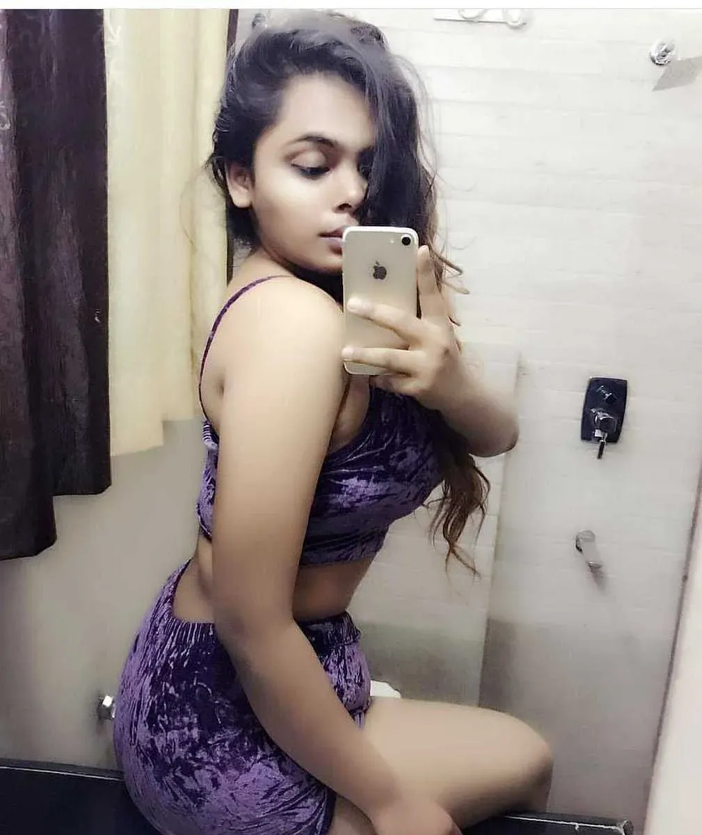 I am a young escort girl in Panchkula Providing VIP Services Gallery Photo