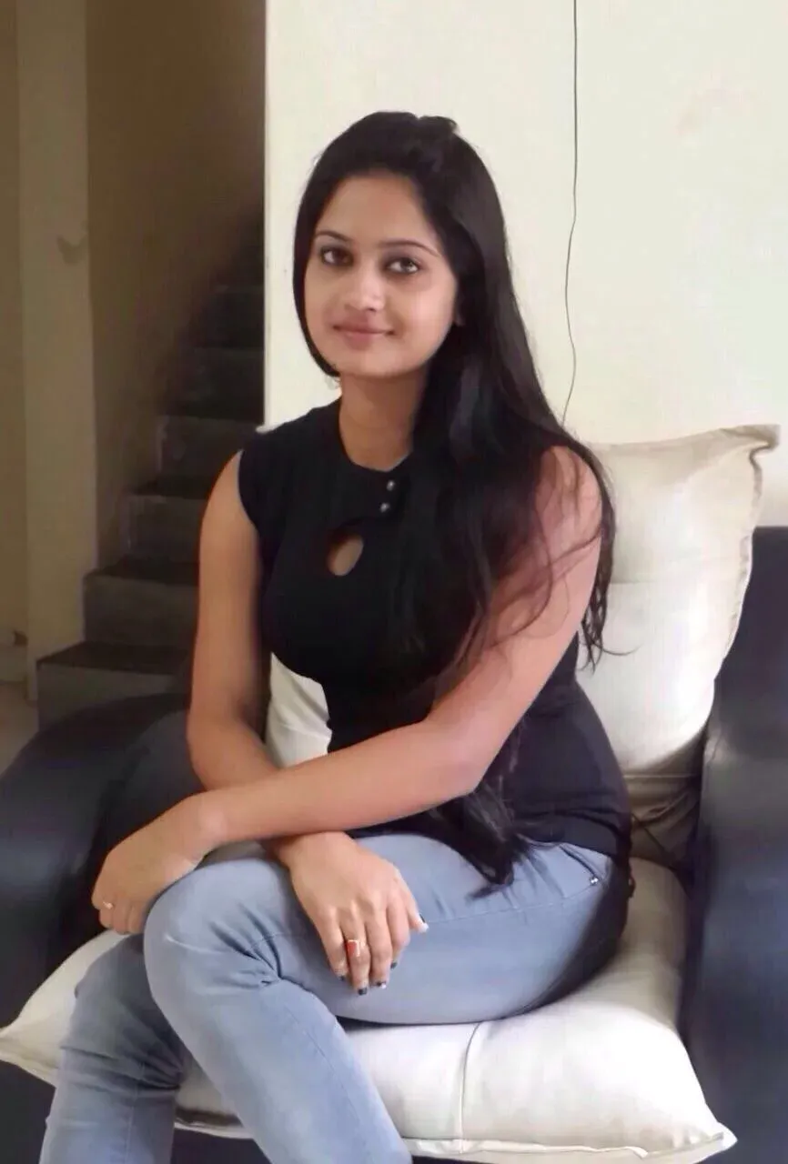 Beautiful curvy funny and naughty massage call girl in Panjim Gallery Photo