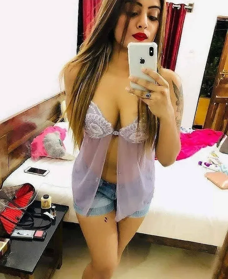 Young Dating Call Girl Companionship in Rajkot Get Aromatherapy Gallery Photo