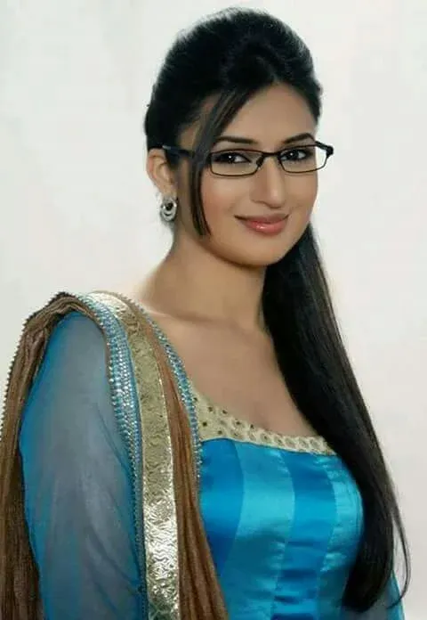 A Stylish Punjabi Call Girl in Pune Known for Her Charming Personality Gallery Photo