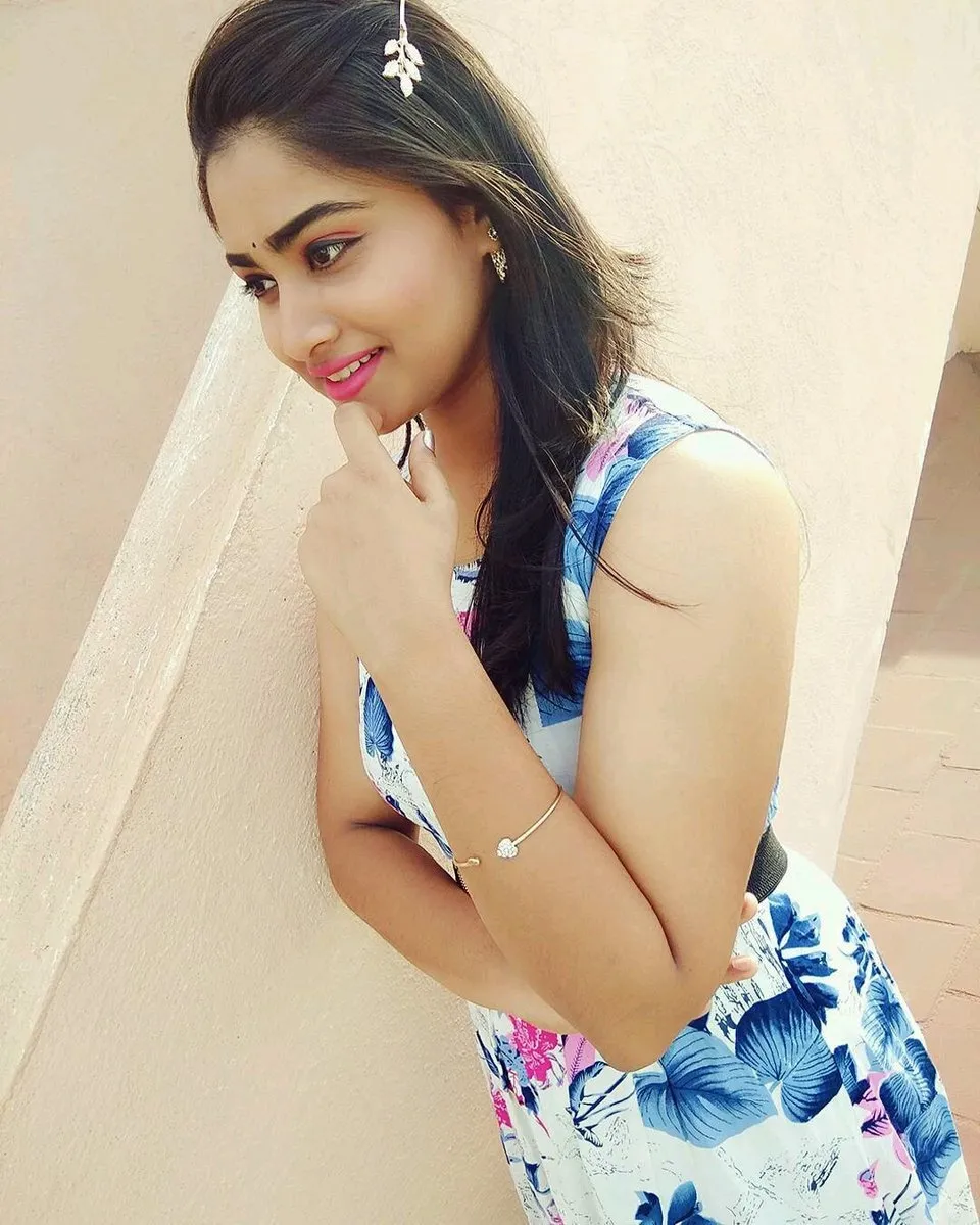 Get Day and Night Sensual Service with Hotel Call Girls in Azamgarh