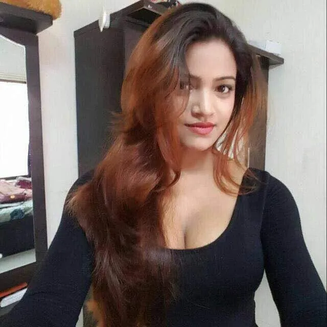Athletic Body Party Call Girl Provides Top Class Service in Hyderabad Gallery Photo