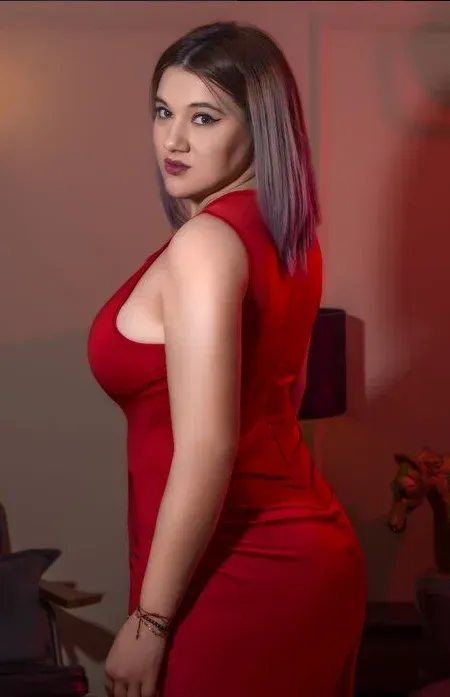 I am a Curvy Russian Call Girl in Chennai My Curves Will Lead You to Delirium and Make You a Cum Hard.