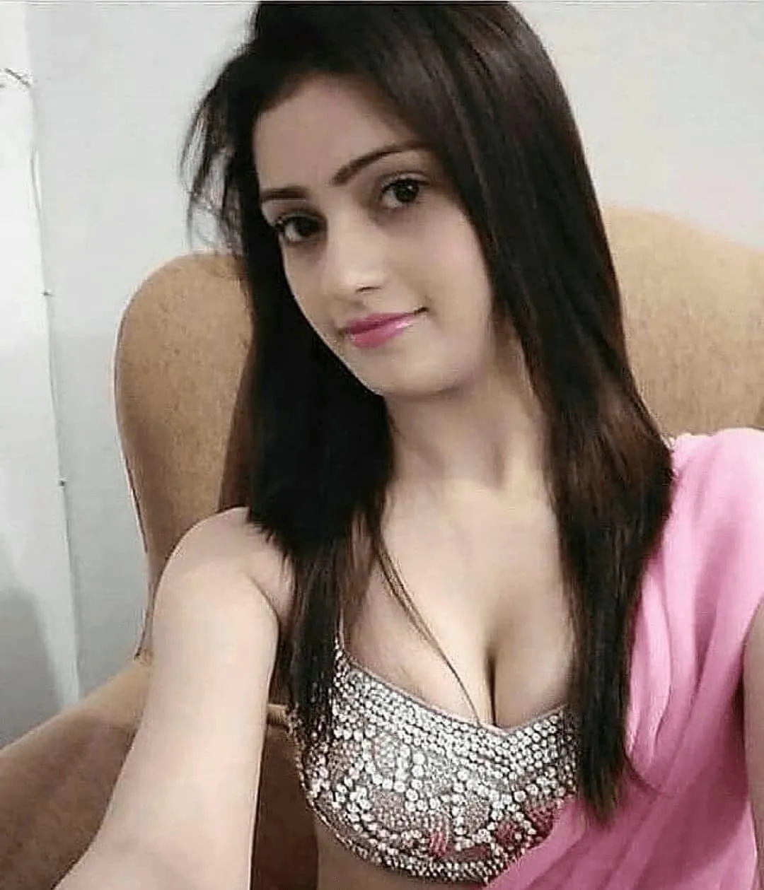 Artistically Stunning Punjabi Call Girl in Noida Giving Services at Cash Payment Gallery Photo