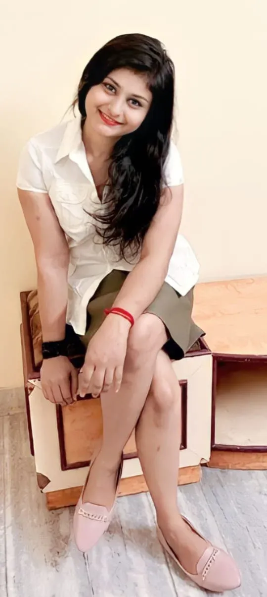 A cheerful and fun-loving independent girl in Dehradun who is the perfect companion. Gallery Photo