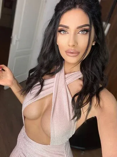 High Class Foreign Escorts in Dehradun for Emotional Connection in Bed Gallery Photo